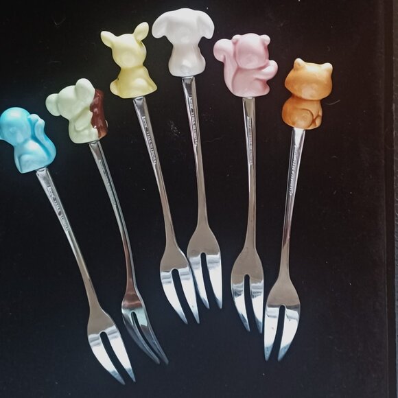 Vintage set of SIX Animal food/coctail picks - Picture 3 of 5